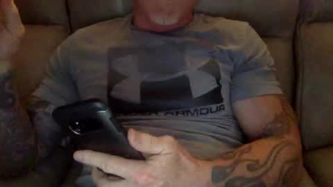 Snapshot of mjg175 chatting on January 14, 2025, 9:09 pm SexyRed online show from January 14, 2025, 9:09 pm