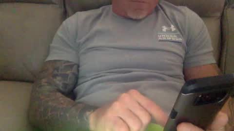 Snapshot of mjg175 chatting on January 15, 2025, 4:11 pm SexyRed online show from January 15, 2025, 4:11 pm