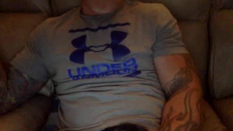 Snapshot of mjg175 chatting on January 31, 2025, 10:42 pm SexyRed online show from January 31, 2025, 10:42 pm