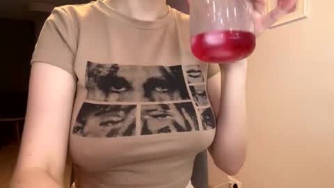 Snapshot of mmm_sweety_kitty chatting on December 2, 2024, 8:00 pm mmm_sweety_kitty online show from December 2, 2024, 8:00 pm