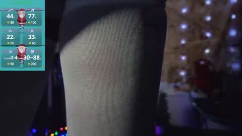 Snapshot of mocha_ chatting on December 19, 2024, 8:13 am MOCHA JAMES THE NPC online show from December 19, 2024, 8:13 am