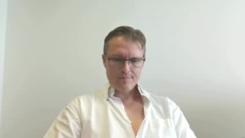 Moe online show from December 12, 2024, 6:31 pm