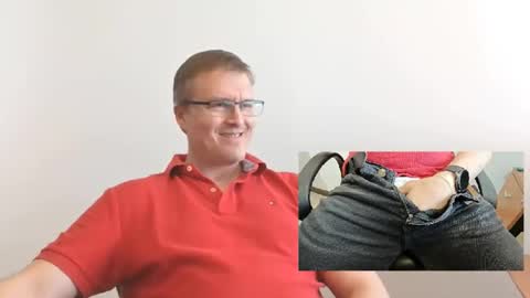 Moe online show from October 3, 2025, 7:11 pm