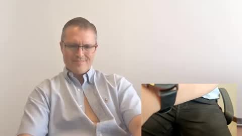 Moe online show from December 16, 2025, 6:46 pm