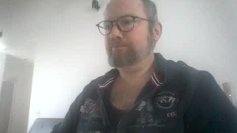 mofu781s online show from December 4, 2024, 7:28 am