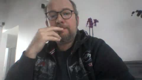 mofu781s online show from January 20, 2025, 7:58 am