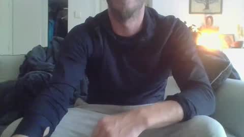 Snapshot of mohican69hot chatting on December 13, 2024, 10:41 am mohican69hot online show from December 13, 2024, 10:41 am