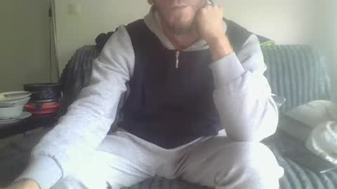 Snapshot of mohican69hot chatting on September 27, 2025, 11:04 am mohican69hot online show from September 27, 2025, 11:04 am