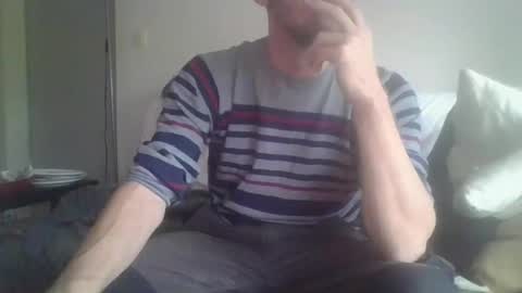 Snapshot of mohican69hot chatting on November 14, 2025, 10:25 am mohican69hot online show from November 14, 2025, 10:25 am