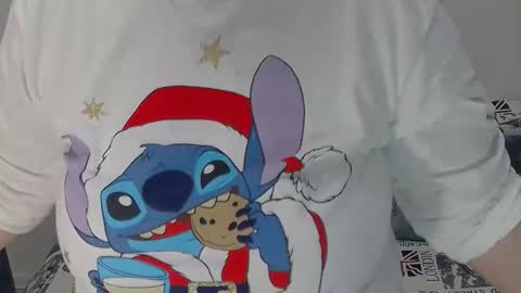 erika online show from November 11, 2025, 6:35 am