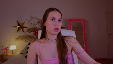 Snapshot of mol1y_kitten chatting on January 10, 2025, 7:32 pm Molly online show from January 10, 2025, 7:32 pm
