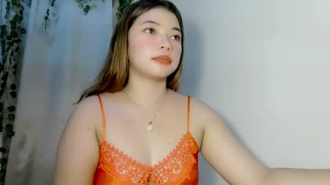 Snapshot of moleschaxxx chatting on December 13, 2025, 8:36 pm Jane online show from December 13, 2025, 8:36 pm