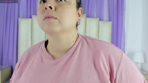 Snapshot of molliebue1 chatting on December 26, 2024, 12:16 pm Hey Guys Im Mollie online show from December 26, 2024, 12:16 pm