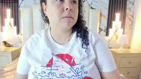 Snapshot of molliebue1 chatting on March 1, 2025, 12:12 pm Hey Guys Im Mollie online show from March 1, 2025, 12:12 pm