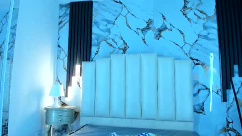 Hey Guys  Im Mollie online show from November 5, 2025, 12:27 pm