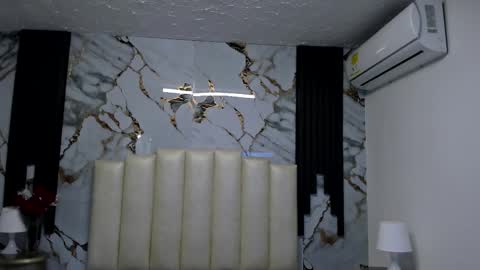 Hey Guys  Im Mollie online show from November 20, 2025, 12:27 pm