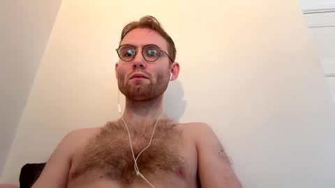 molliter online show from October 31, 2025, 2:40 pm