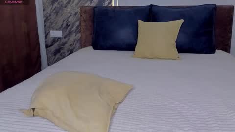 Molly online show from November 12, 2025, 9:10 am