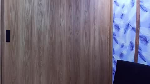 Molly online show from September 28, 2025, 1:00 am