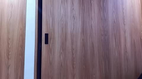 Molly online show from October 20, 2025, 4:57 am