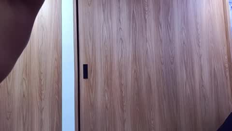 Molly online show from November 12, 2025, 4:35 am