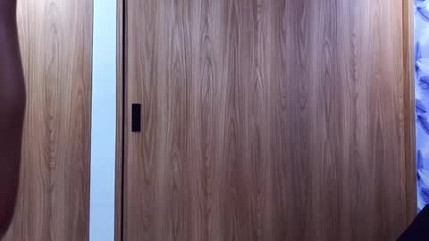 Molly online show from November 14, 2025, 1:48 am