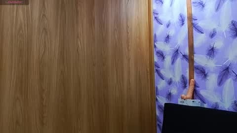 Molly online show from November 26, 2025, 7:26 pm