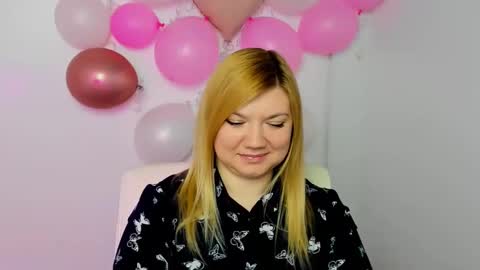 Molly online show from February 25, 2025, 12:55 pm