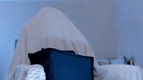 Snapshot of molly_soft chatting on February 18, 2025, 6:37 am Molly online show from February 18, 2025, 6:37 am