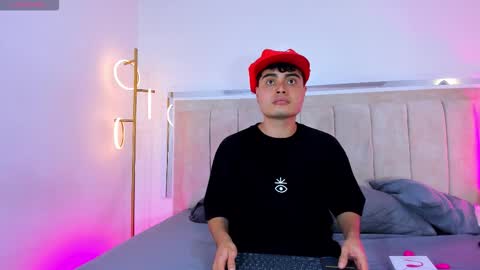 Snapshot of molly_sweetlove chatting on December 4, 2025, 7:11 pm molly_sweetlove online show from December 4, 2025, 7:11 pm