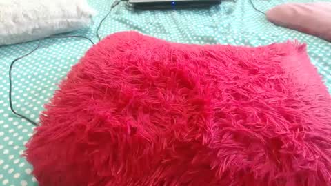 Snapshot of mollyandbra chatting on February 14, 2025, 10:36 pm Molly And Brad online show from February 14, 2025, 10:36 pm