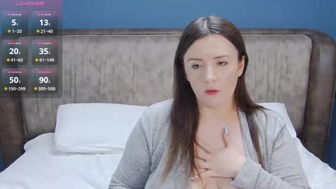 Molly online show from February 18, 2025, 12:26 am