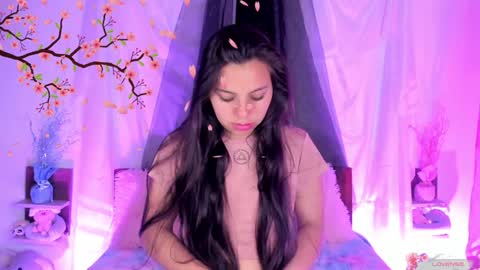 Snapshot of mollylewis18 chatting on January 27, 2025, 8:28 pm New girl Emily Valentina Michelle online show from January 27, 2025, 8:28 pm