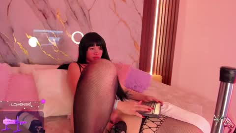 Snapshot of mollylewis18 chatting on September 17, 2025, 3:03 pm New girl Emily Valentina Michelle online show from September 17, 2025, 3:03 pm