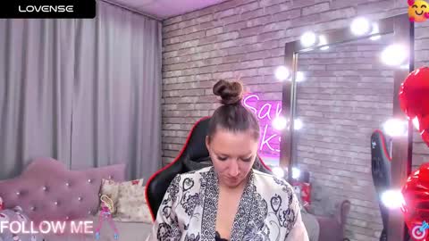 Snapshot of mollynay chatting on March 5, 2025, 3:51 am hi im Molly heregreat boobs big heart warm pussy online show from March 5, 2025, 3:51 am