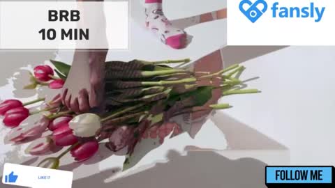 Snapshot of mommy_cum chatting on December 25, 2024, 2:14 am Mommy online show from December 25, 2024, 2:14 am