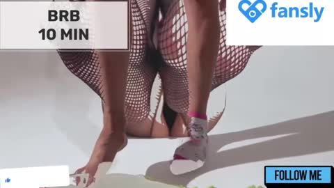 Snapshot of mommy_cum chatting on January 15, 2025, 5:40 am Mommy online show from January 15, 2025, 5:40 am