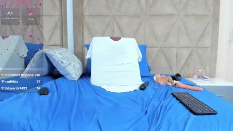 Snapshot of mommy_cute chatting on February 24, 2025, 6:16 am Jelitza online show from February 24, 2025, 6:16 am