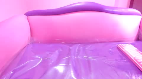 Snapshot of mommy_dirty_squirt chatting on March 11, 2025, 11:55 am carolina online show from March 11, 2025, 11:55 am