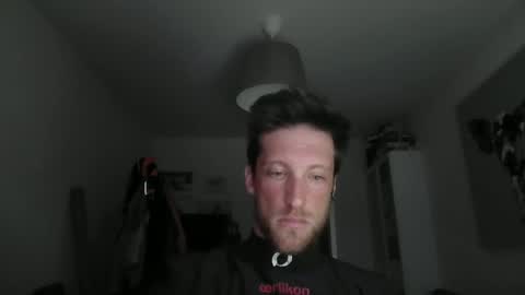 Snapshot of moms_little_monster chatting on December 11, 2024, 7:03 pm moms_little_monster online show from December 11, 2024, 7:03 pm