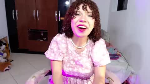 Snapshot of mon_belle chatting on September 26, 2025, 4:16 am Jessie online show from September 26, 2025, 4:16 am