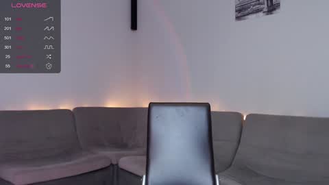 Snapshot of mona_saxxx chatting on December 13, 2024, 3:32 pm Hey Guys im Mona. PVT is Open Please Make me CUM online show from December 13, 2024, 3:32 pm