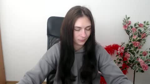 monakali online show from November 5, 2025, 7:08 am