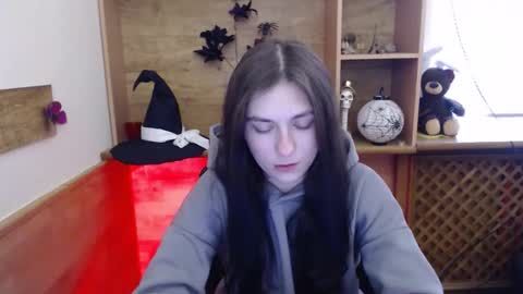 monakali online show from November 12, 2025, 10:26 am