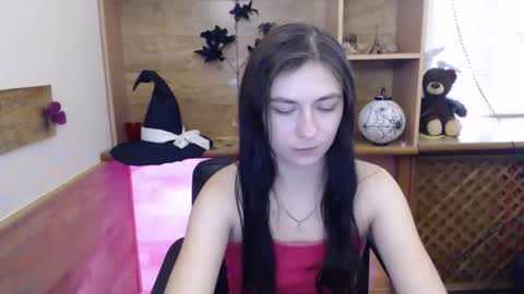 monakali online show from November 13, 2025, 7:18 am