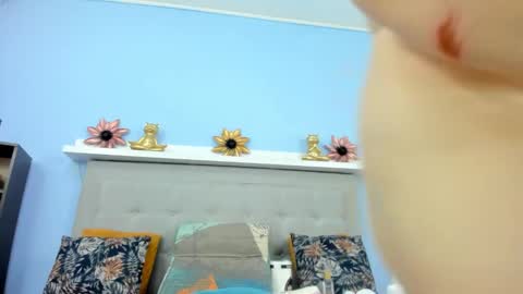 Snapshot of monalinda220 chatting on December 3, 2025, 2:26 pm paola online show from December 3, 2025, 2:26 pm