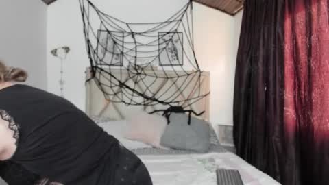 Mony online show from October 15, 2025, 11:54 am