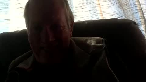 Snapshot of monkeedance chatting on December 10, 2024, 8:49 pm Monkee Dance online show from December 10, 2024, 8:49 pm