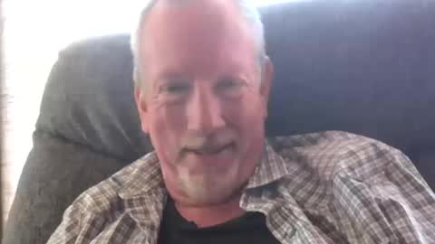 Snapshot of monkeedance chatting on October 12, 2025, 8:30 pm Monkee Dance online show from October 12, 2025, 8:30 pm