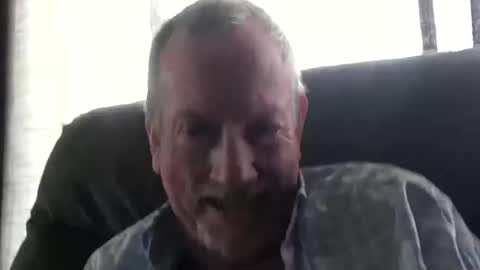 Snapshot of monkeedance chatting on October 19, 2025, 6:41 pm Monkee Dance online show from October 19, 2025, 6:41 pm